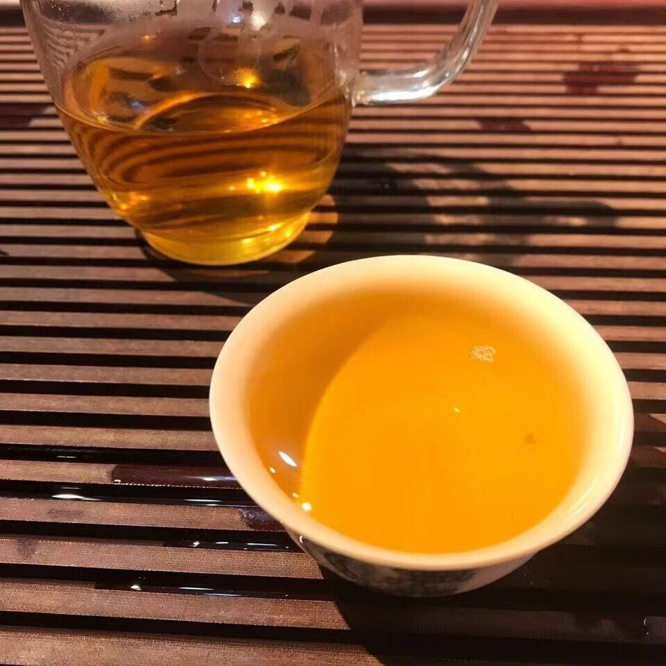 Yunnan Menghai Dayi 7542 Пуэр Сырой чайный пирог Пуэр 357г Сырой чай Пуэр Пуэр — фото 7