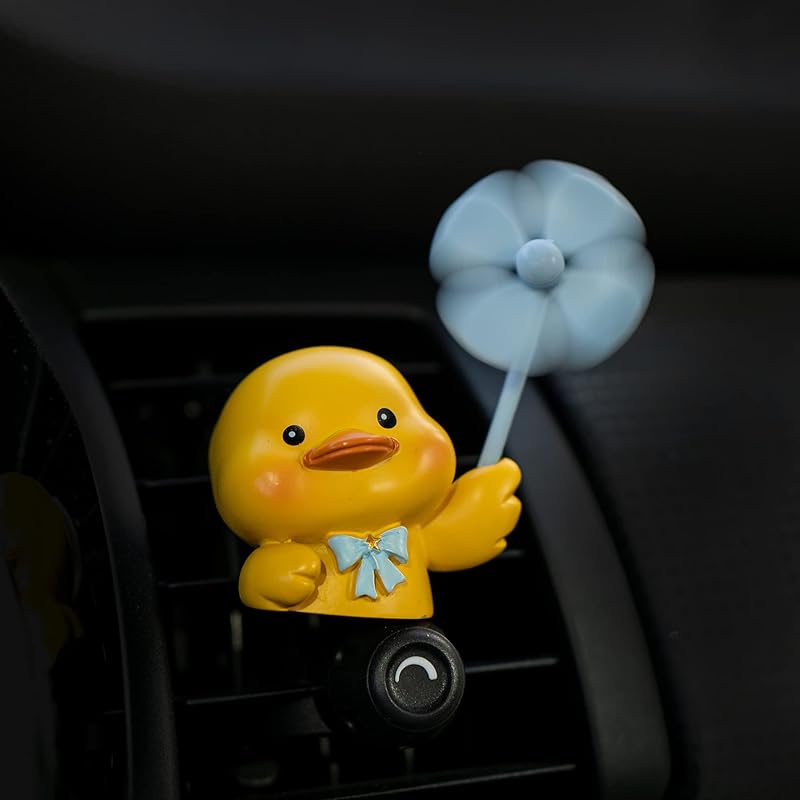 ADR. Cute Pig Car Air Fresheners Vent Clip, Spinning Fan Aroma Diffuser, Gift For Women (Pig)