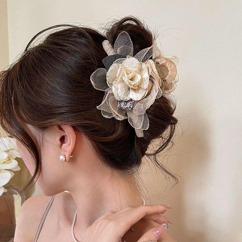 1pc Super fairy mesh, dried rose petals, high-end hair clip, shark clip, new hair clip and accessory