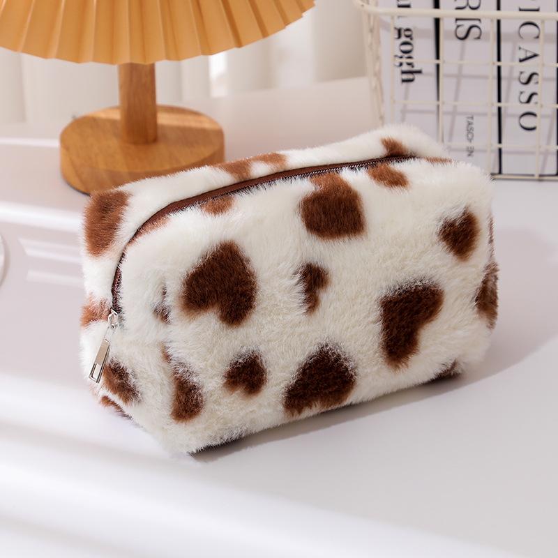 

Cute Sweet Heart Pattern Plush Pencil Case Girly Women Large Capacity Cosmetic Bag Travel Portable Storage Bags Organizer Gifts коричневый