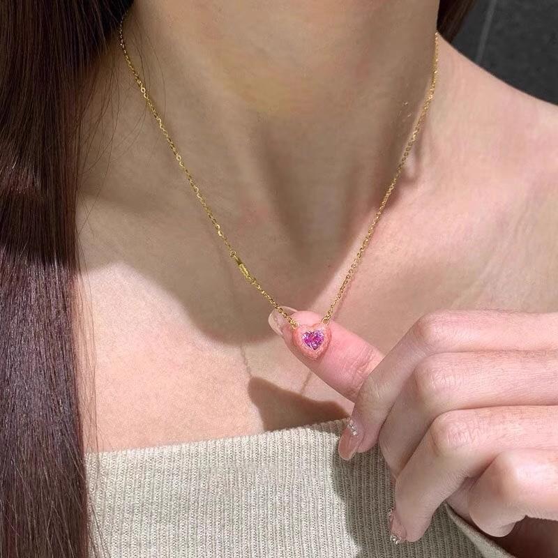 sweet style heart-shaped Pink Zircon necklace for Women light luxury pendant inlay diamond collar chain wedding