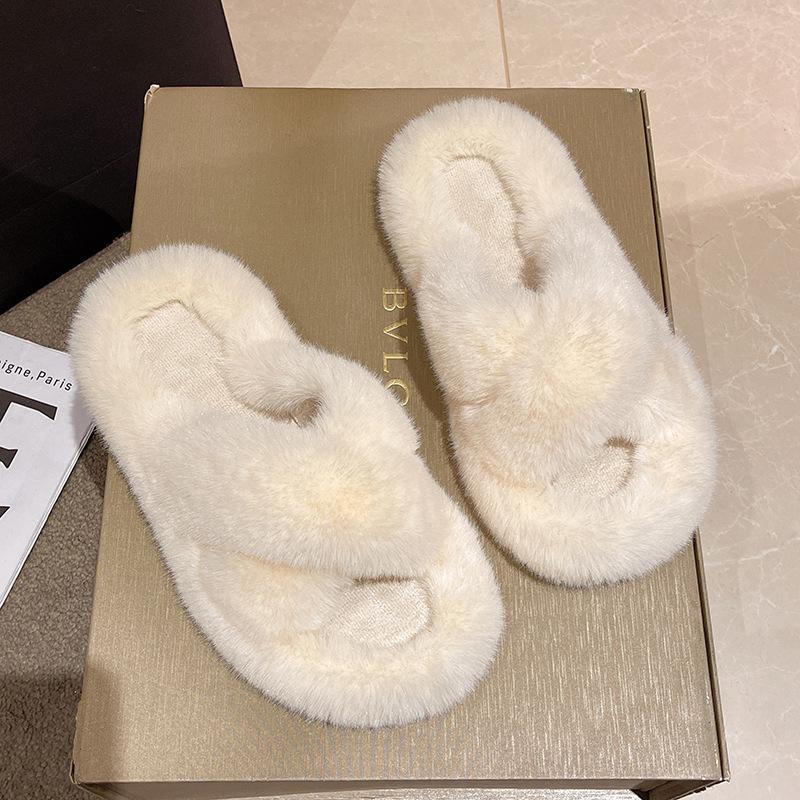 European goods heightened thick-soled fluffy slippers women wear high-end explosion spring and autumn chain Internet celebrity cross plush slippers