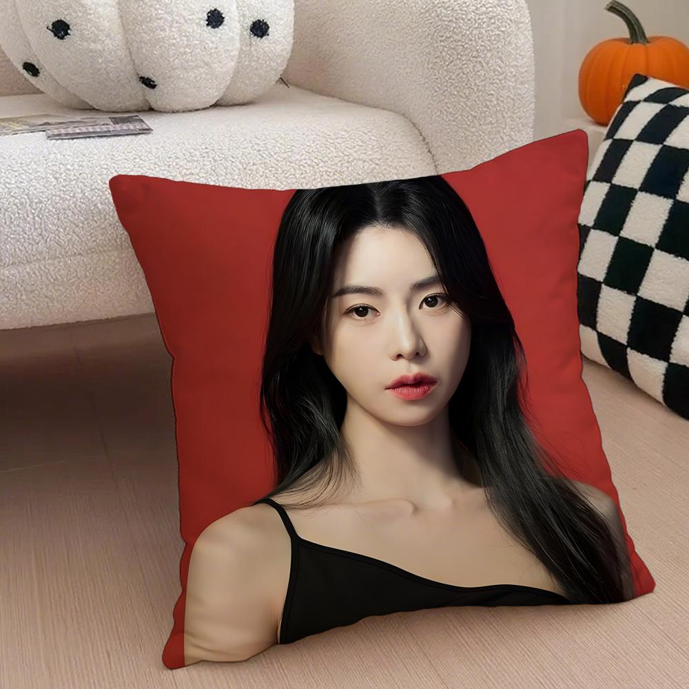 Actor Seductive LLim Jiyeon Cushion Cover Throw Pillow Cover Hidden Button Durable Polyester Chair Cushion