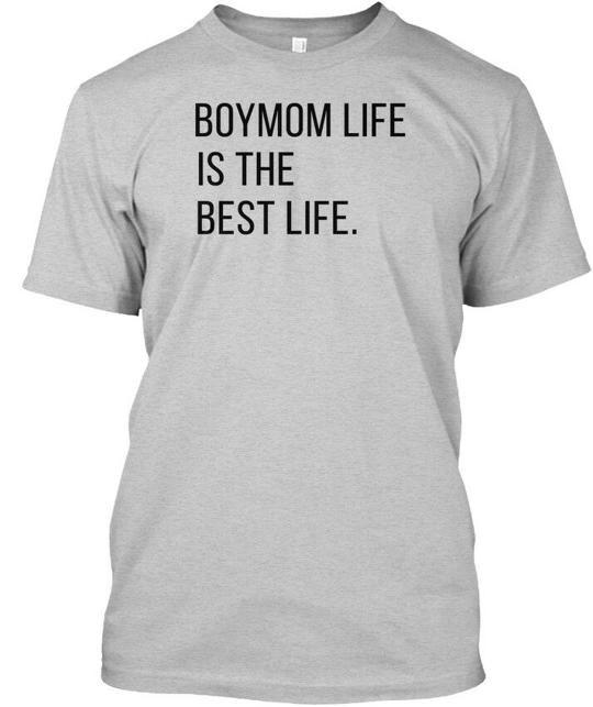 

Жизнь мамы мальчика - лучшая Футболка Сделано в США Размер от S до 5XL L