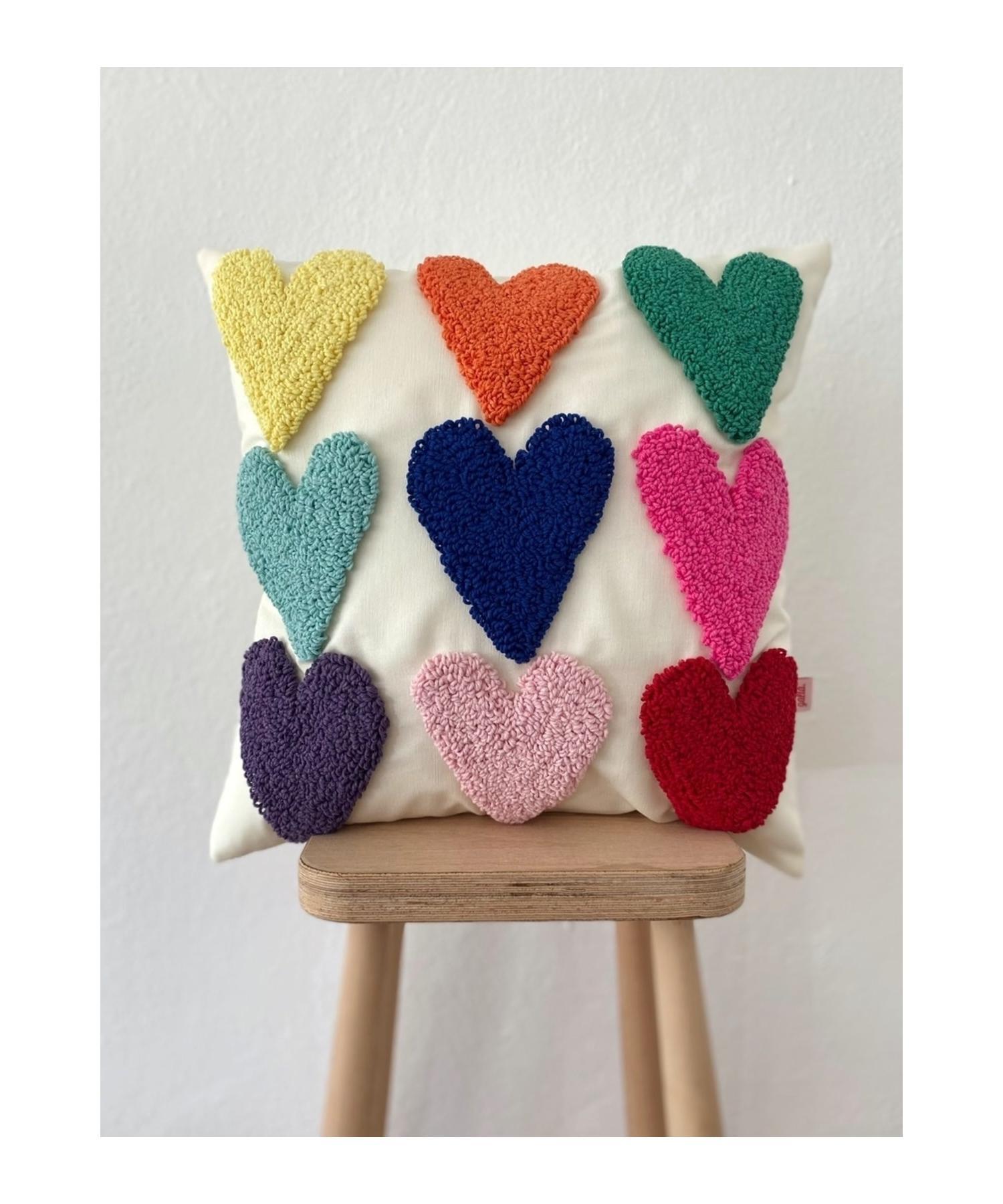 

Красочный чехол для подушки с пуншем в форме сердца 45*45 см