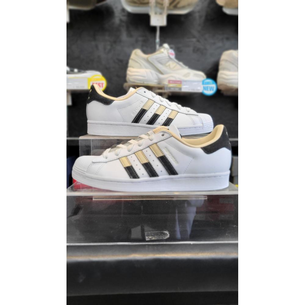 

Кроссовки унисекс adidas Superstar 2 Выбор цвета 1 HQ2166 HQ2167