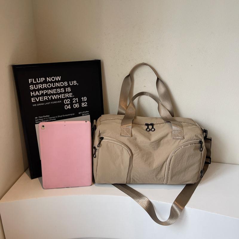 Outdoor Travel Bag Women's Shoulder Sports Bag Lightweight Crossbody Bag Separation Shoes Bags