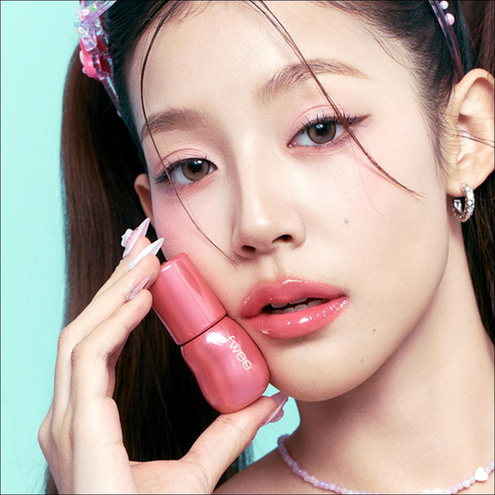 fwee 3D Volumizing Lip Gloss (30%/70%) 5.3g 17 types