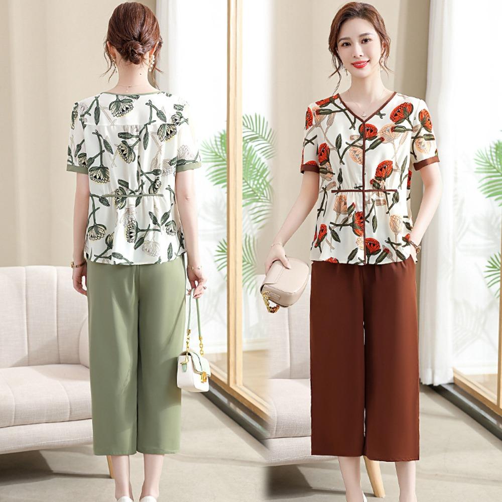 Women's Regular Fit Two Piece Set Short Sleeve Floral Top Elastic Waist Cropped Pants Matching Outfit