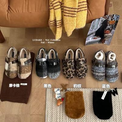 2025 Autumn and Winter New Mori Retro Niche Flats with Fleece Warm Cotton Slippers French Color Matching Fluffy Shoes