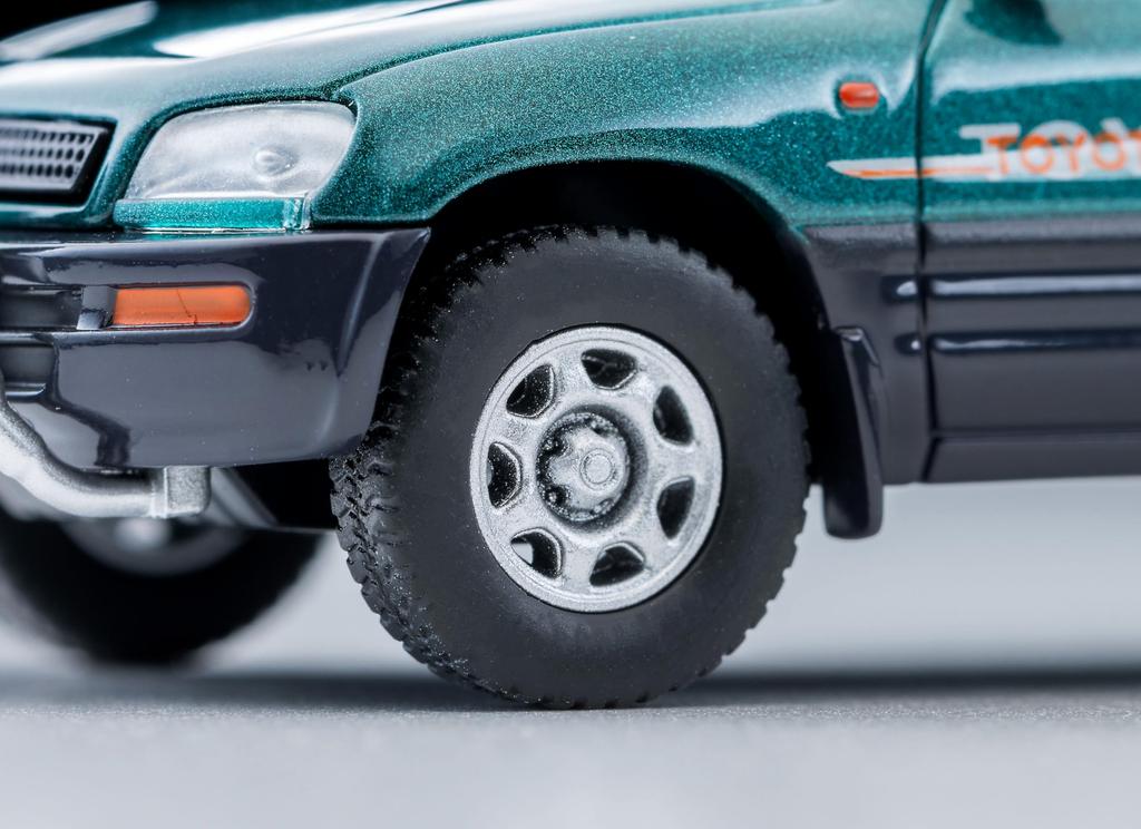 TOMYTEC Tomica Limited Vintage Neo Toyota RAV4J V 1995 Model 338963 1/64 LV-N354d Green/Gray (Finished Product)