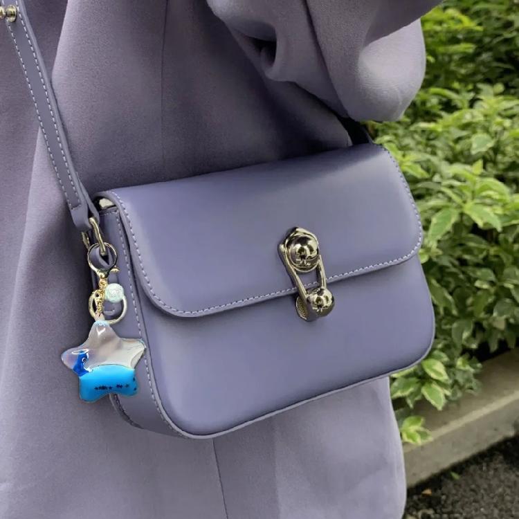 Eye Catching Pentagrams Keychain with Cartoon Animals Star Shaped Bag Pendant Accessories Fashionable Key Decoration