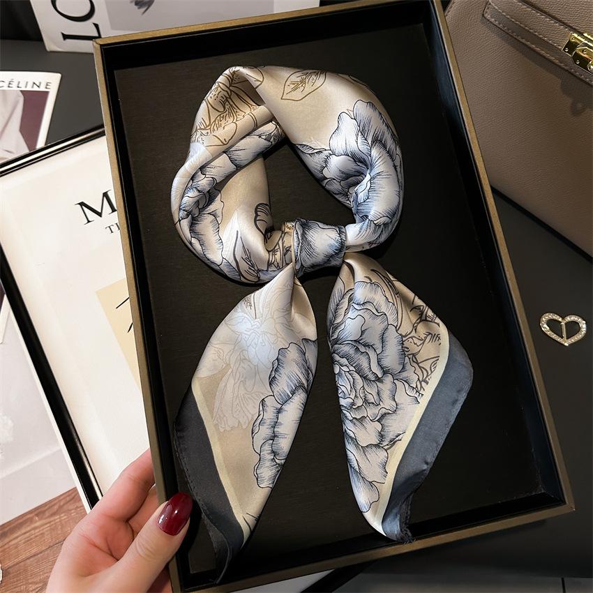 Elegant Ginkgo Leaf Print Silk Square Scarf – Versatile Headscarf for Spring and Summer