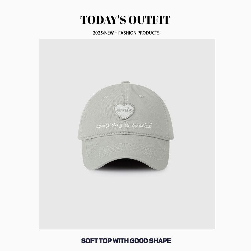 New Soft Top Love Embroidery Face Showing Small Baseball Hat for Women In Spring and Summer Korean Version Versatile Sun Protection Baseball Cap