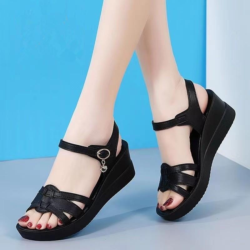 Fashion Clogs With Heel Comfort Shoes for Women High Sandals Female Increasing Height Muffins shoe 2024 Summer Thick High-heeled Flat Be