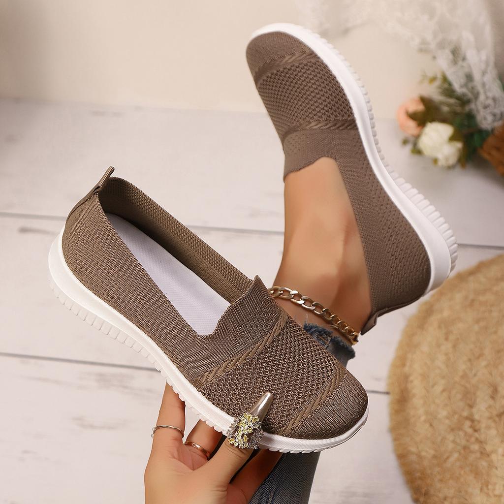 Zapatillas de deporte sin cordones de malla transpirable para mujer: zapatos planos cómodos de moda de verano 2025