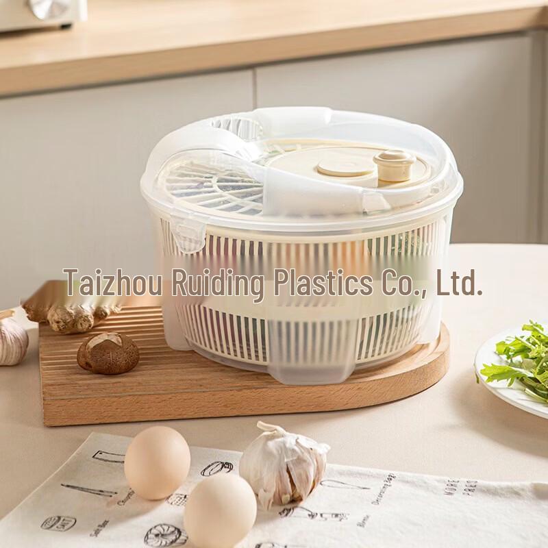 

Uoto Hand-Crank Vegetable and Fruit Spinner