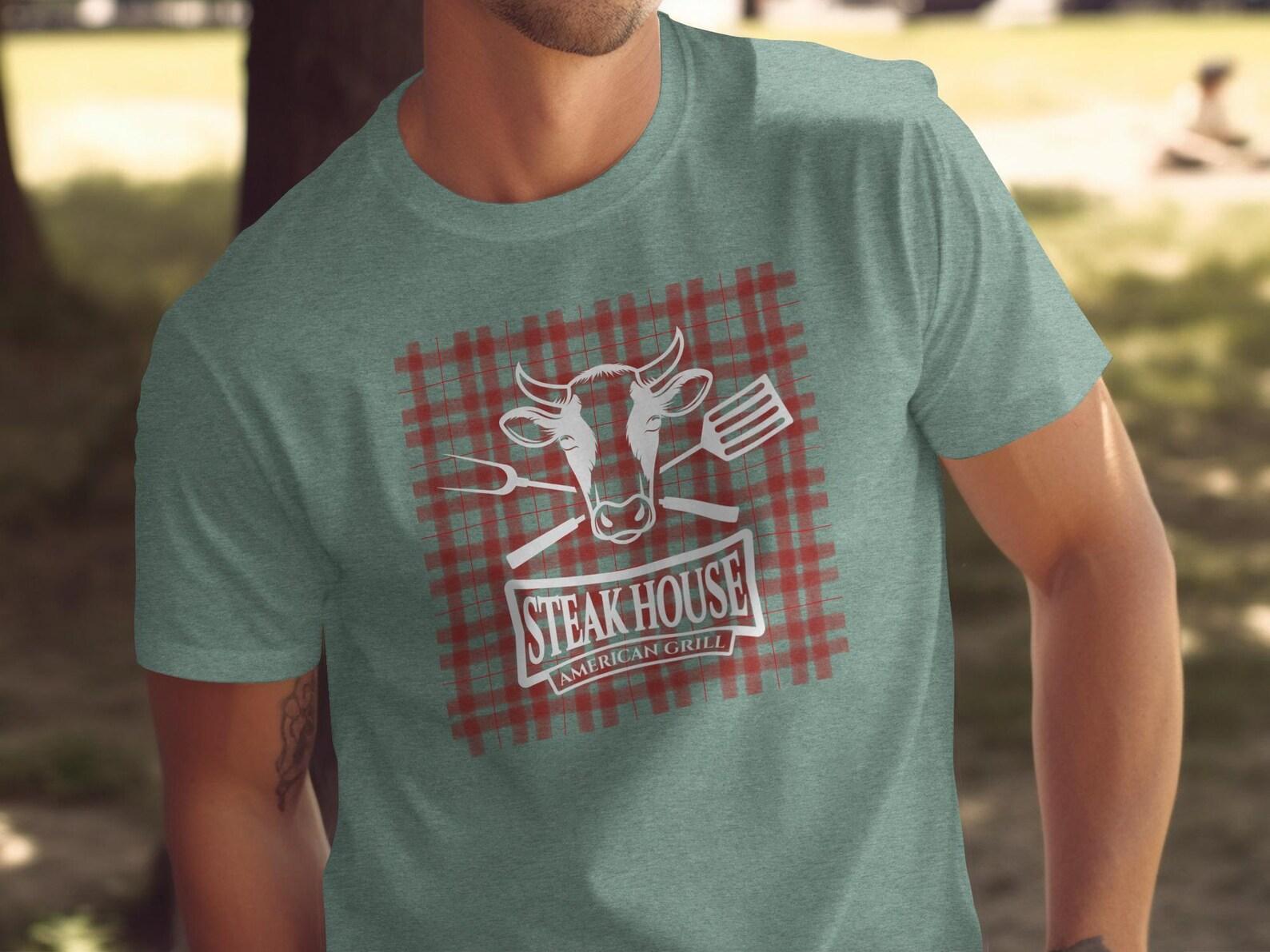 Steak House American Grill BBQ T-Shirt: Retro Butcher Cow Head Design XL