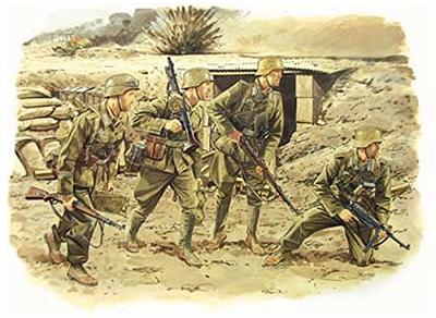 Platz WWII German Africa Corps Infantry Plastic Model DR6138 1/35