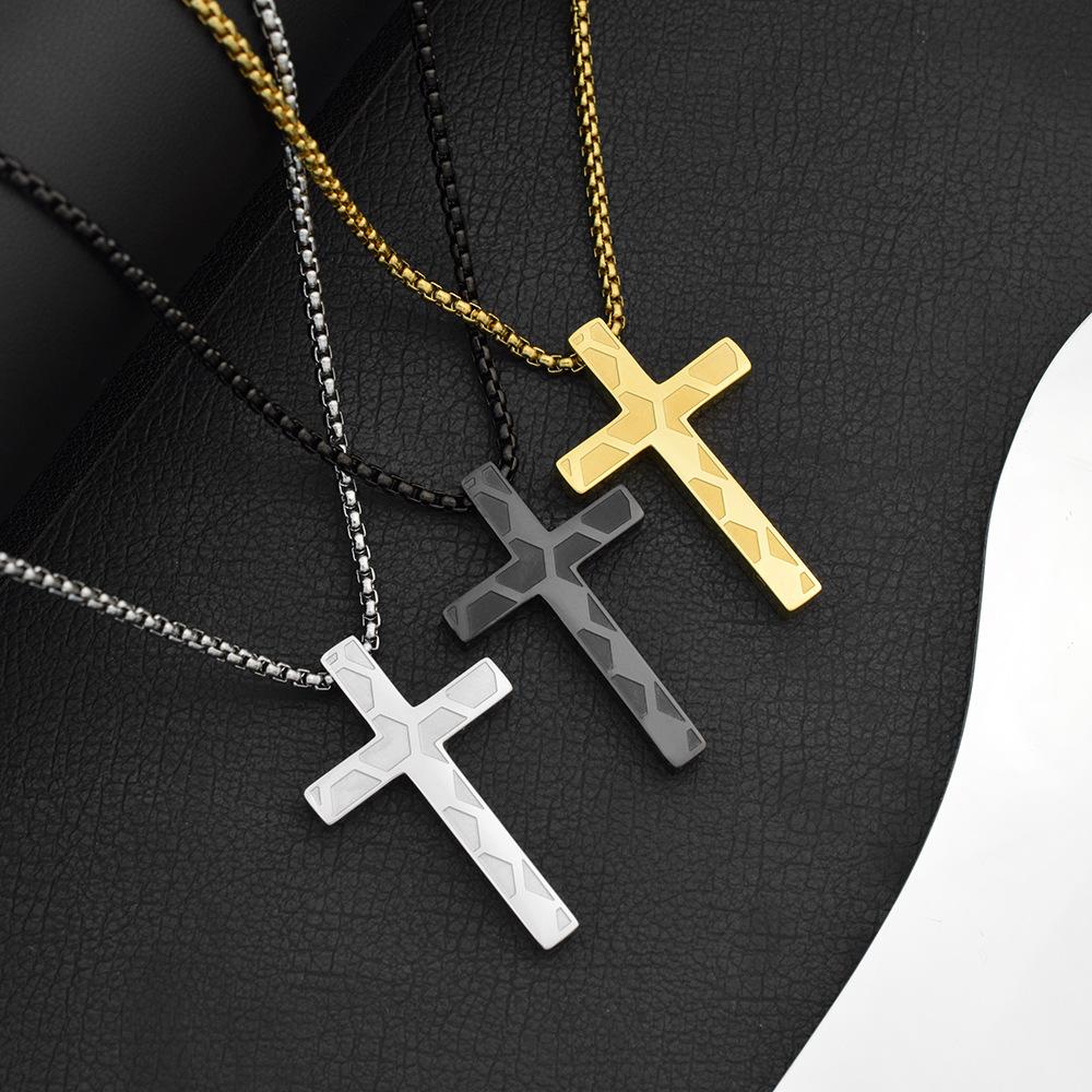 Geometric Cross Corrosion High-quality Necklace, the Same for Men and Women, Vacuum Plating Does Not Fade Design Sense