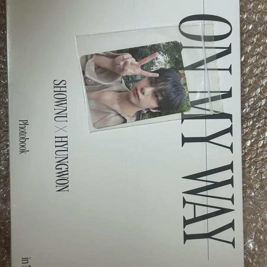 

Monsta X Shownu Hyoung Hyungwon On My Way Фотокнига