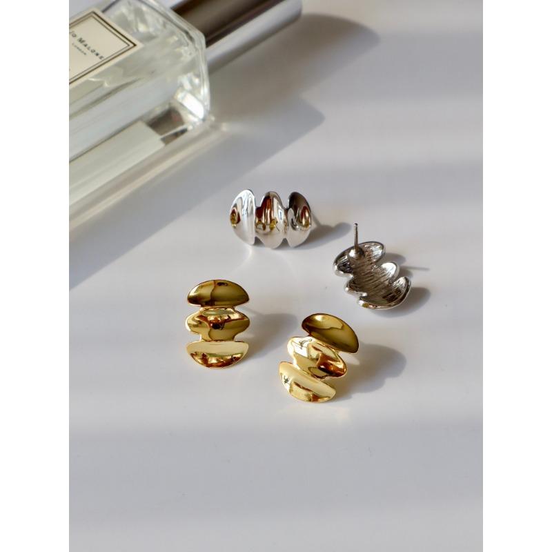 Stud Earrings Cold Wind Ins Niche Design Sense High-end Exquisite Fashion Jewelry Earrings Korean Style