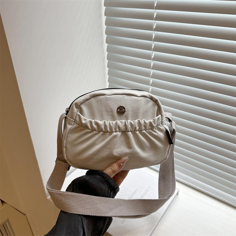 

Women s bag new trendy retro bag women s bag casual versatile shoulder messenger bag light and compact mobile phone bag small bag women серый