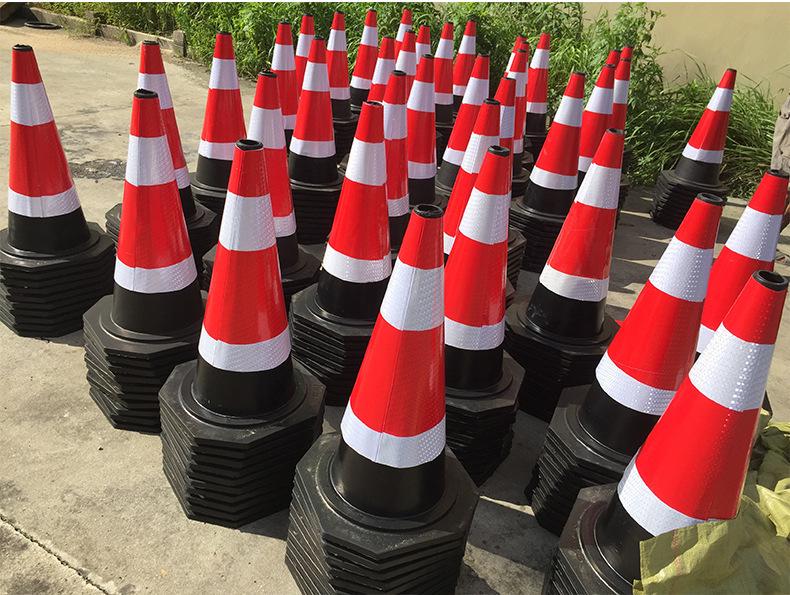 70cm Reflective Rubber Safety Cone - High-Speed Traffic Warning & Isolation Barrier