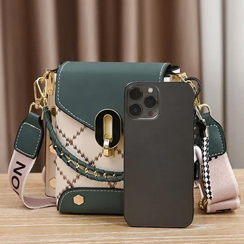 Korean Version of Simple and Fashionable Small Square Bag Fashionable Versatile Shoulder Messenger Bag Trendy Mini Mobile Phone