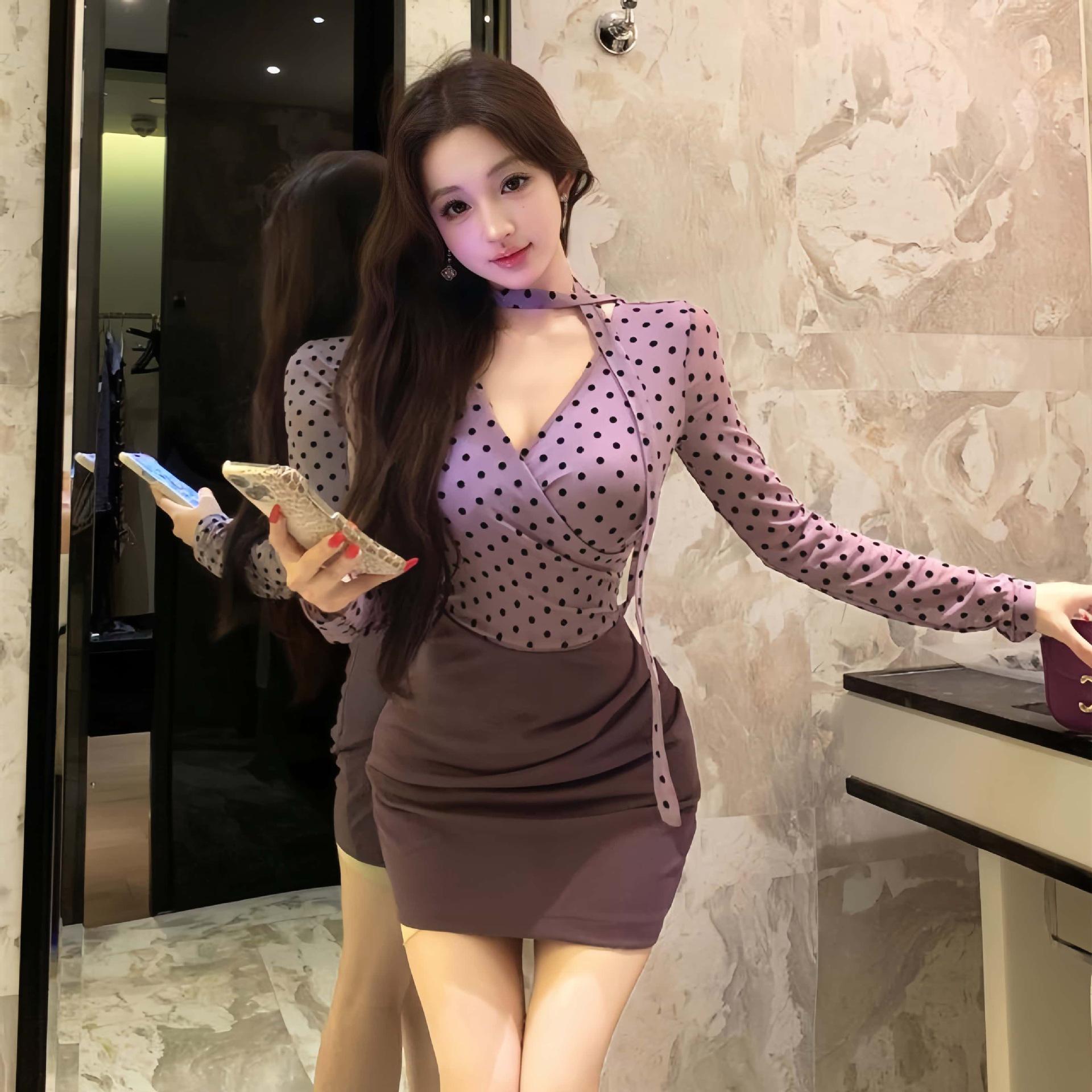 

Elegant Purple Polka Dot Two-Piece Look Dress - Long Sleeve, Waist-Cinched, Hip-Hugging Short Skirt for Women, Spring and Autumn Large фіолетовий
