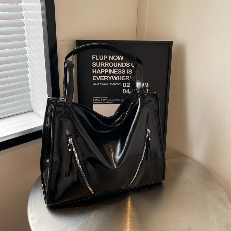 

Повседневная женская сумка-тоут большой емкости 2024 новый рюкзак многофункциональный сумка через плечо дорожный рюкзак чёрный