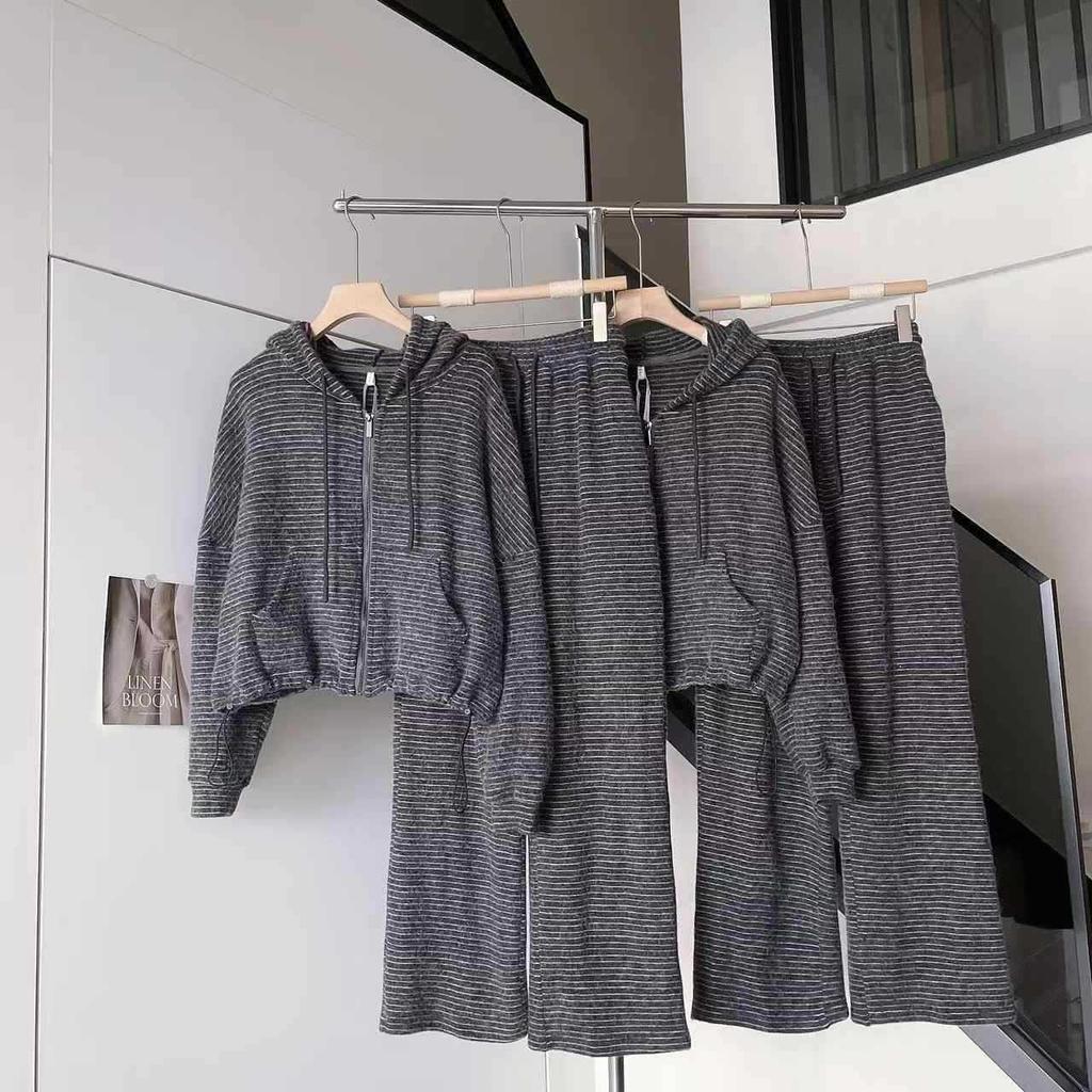 Women's Striped Hoodie & Wide-Leg Pants Slimming Sportswear Set