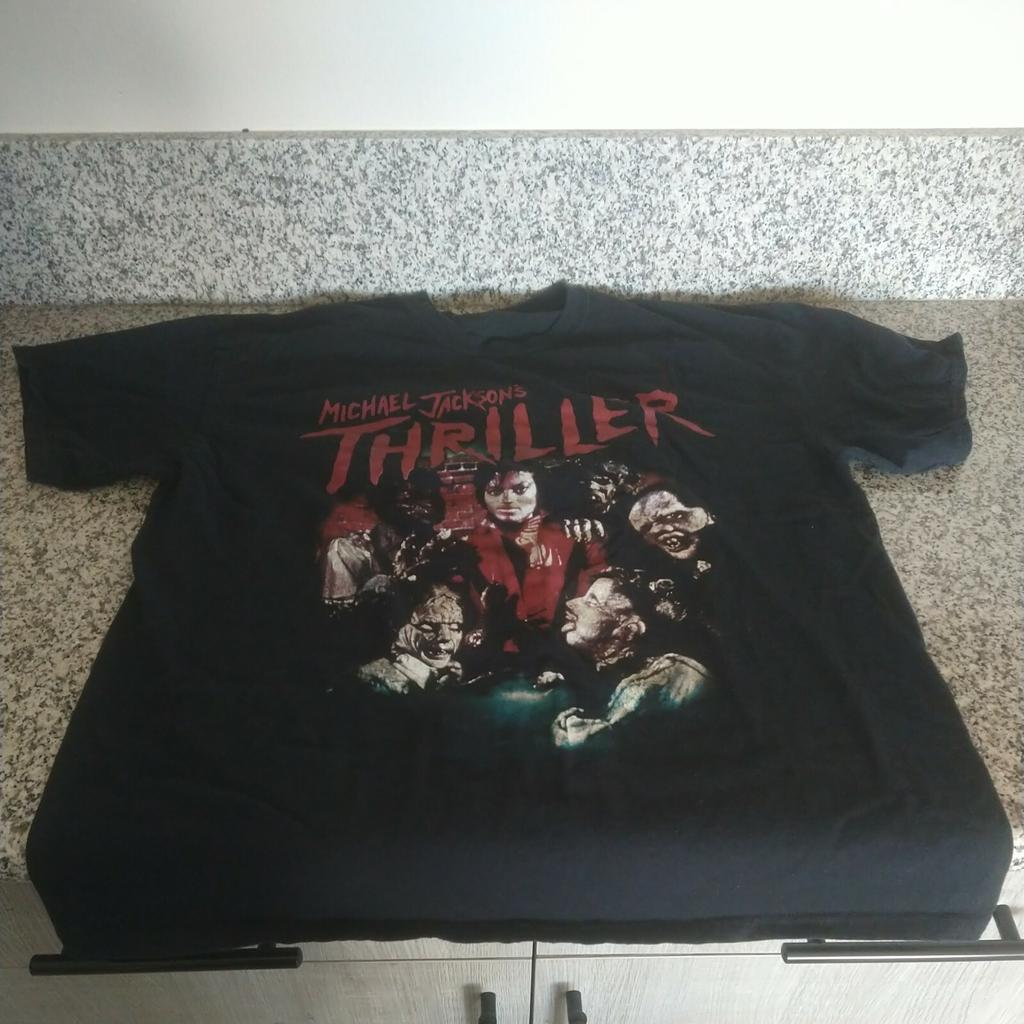Michael Jackson Thriller L Shirt