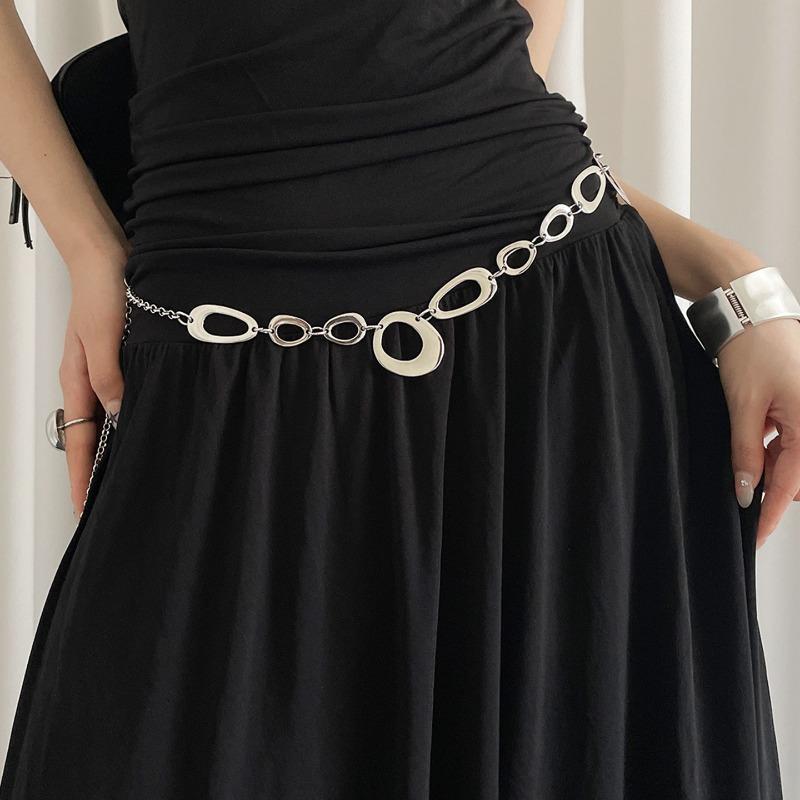 Fashionable Silver Metal Unique High-End Women’s Belt for Dresses Trendy Chain Accessory Design Versatile Waist Chain