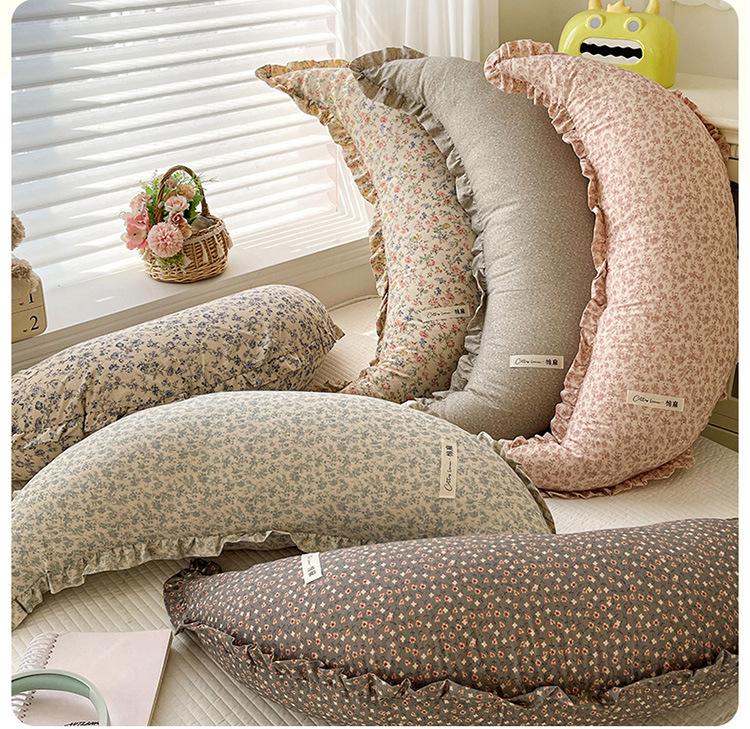 Cotton & Linen Moon Pillow: Baby Soothing, Washable, Pregnancy Support