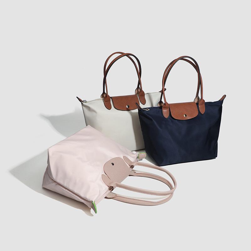 2025 Women's Lightweight Waterproof Nylon Dumpling Crossbody Tote