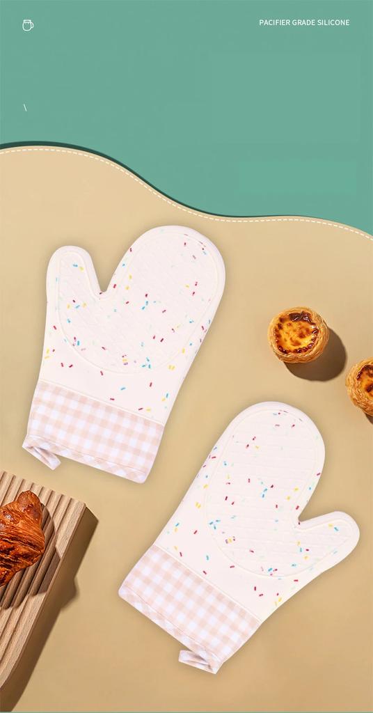 Silicone Insulated Gloves Long Scalding and Anti-Slip Kitchen Gloves Plus Cotton Thickened Baking Silicone Gloves