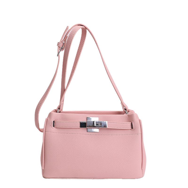 Fashion niche handbag women s 2026 spring new style personality shoulder messenger bag 24*10*15 розовый