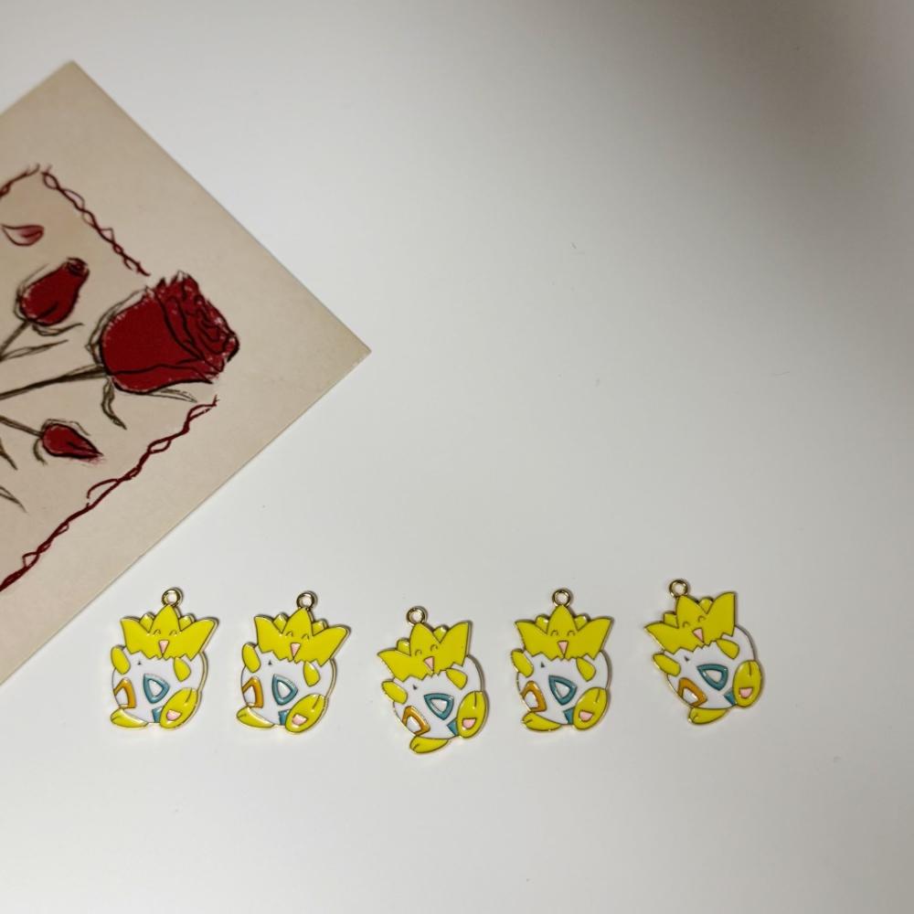 8style Kawaii Cartoon Pokemon Pikachu Keychain Charmander Metal Charms for Women Earrings DIY Jewelry Pendant Necklace Bracelet