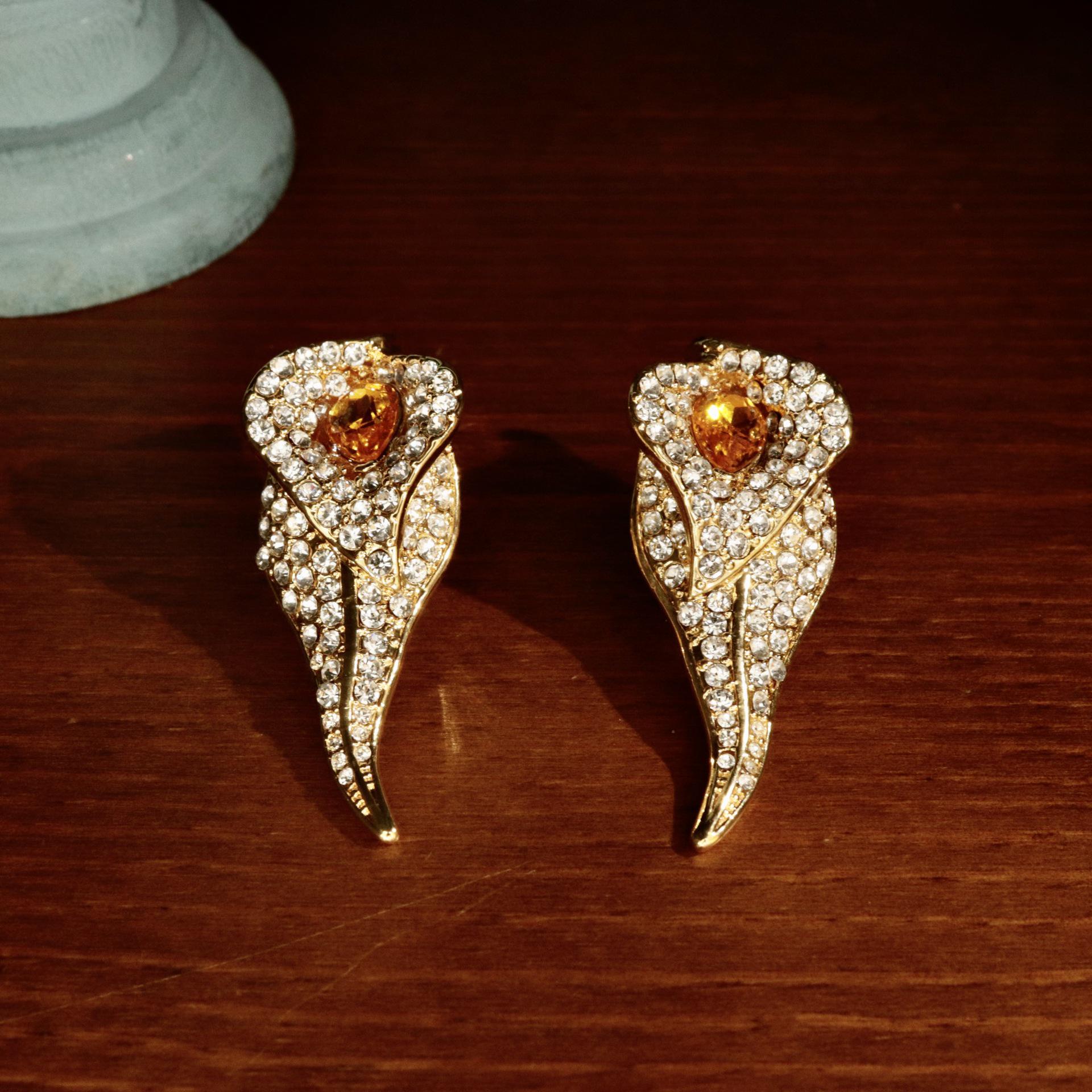Vintage French Symmetrical Diamond Rhinestone Earrings - Elegant Niche Jewelry