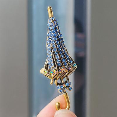 Vintage plně vykládané drahokamy deštník brož jehlice pro ženy kouzlo kovové brože šperky dárky oděvní doplňky smaltovaný pin