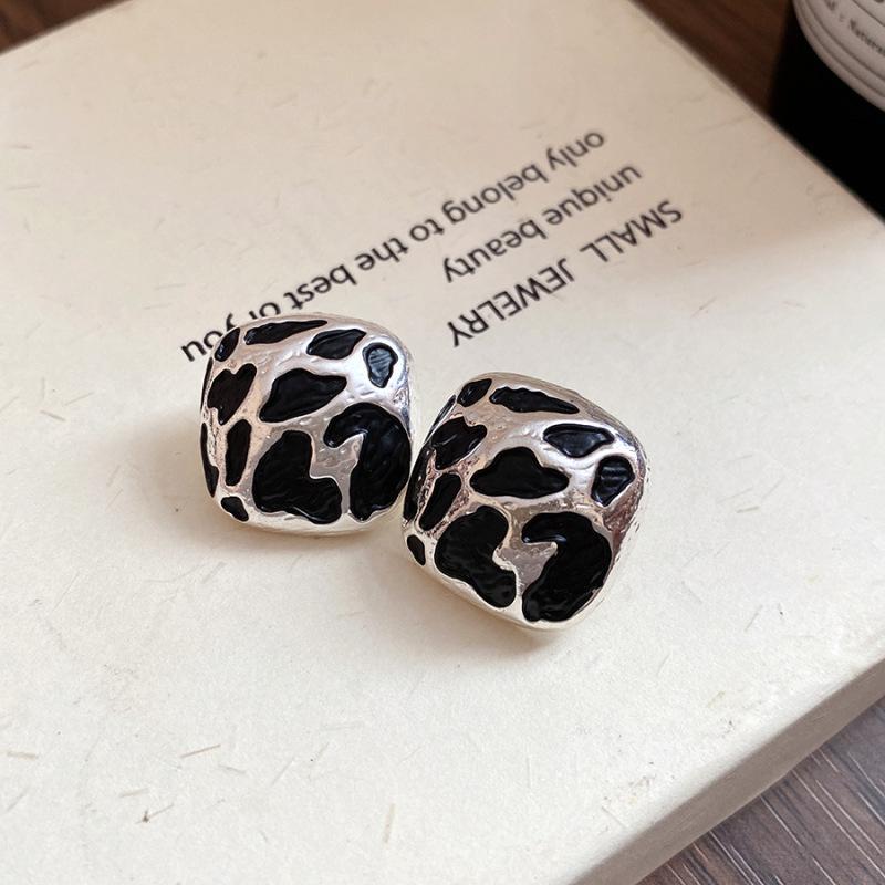 18 Karat Vergoldete Ohrstecker mit Leopardenmuster-Herz - Luxuriöse Retro-Stecker für Damen