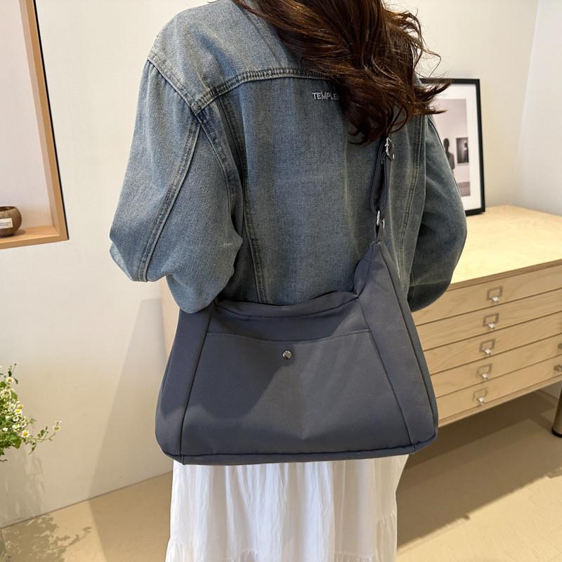 Chic And Spacious Black Canvas Tote Bag For Daily Commute And School