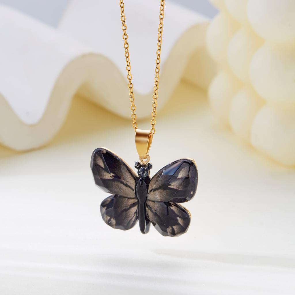 Enkelt halsband med fjäril i harts för kvinnor, gradientfärgat insektsanhänge, nyckelbenskedja, utsökta festaccessoarer