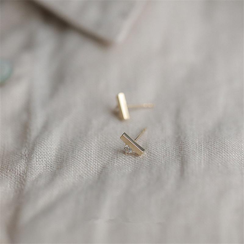925 Sterling Silver French Simple Word Shiny Zircon Stud Earrings Women Classic Party 14k Gold Plating Jewelry Gift