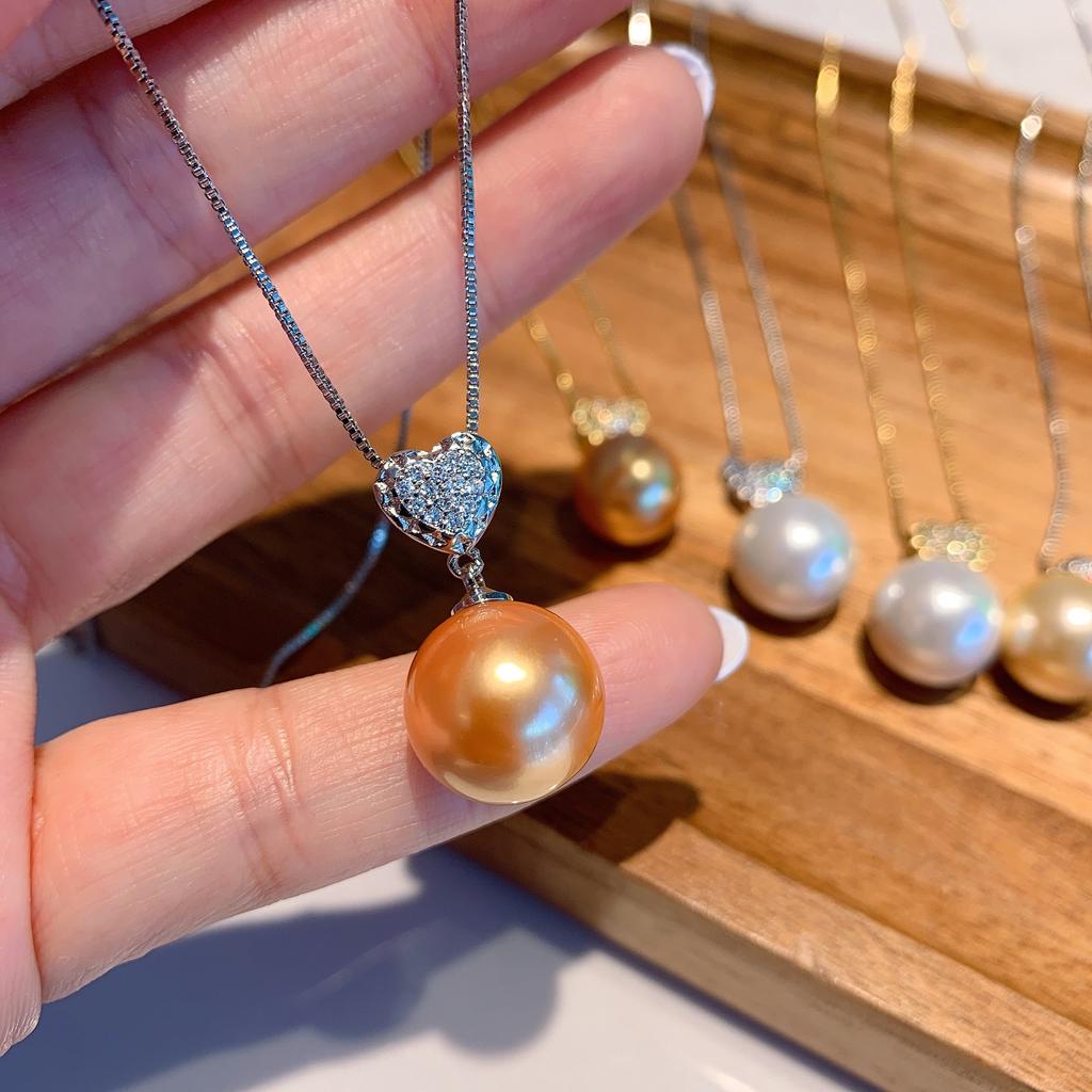 Australian Fritillary Pearl Pendant Female Cold Wind Gold Pearl Necklace Bone Chain Female