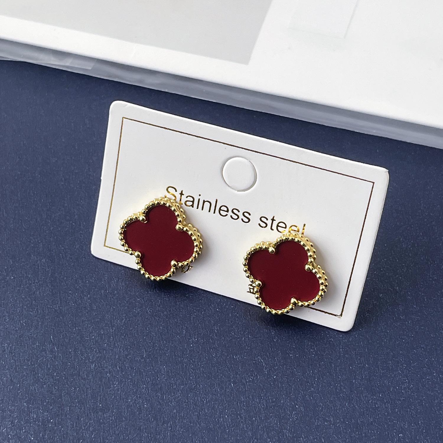 

Серьги-пусеты Четырехлистный клевер 15 мм, глянцевые, высококачественная модная титановая сталь, не теряют цвет