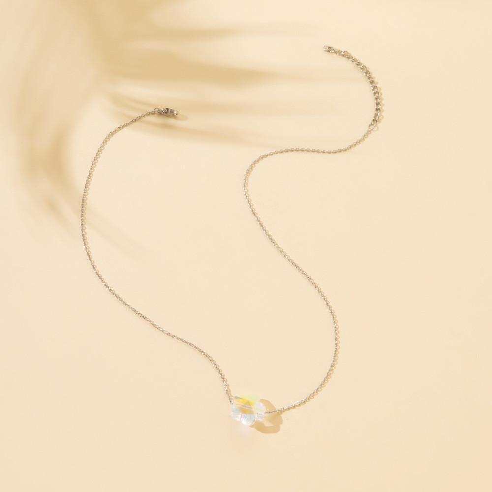 

Elegant Heart Flower Zircon Necklace For Women With Unique Geometric Design And Alloy Material Flower