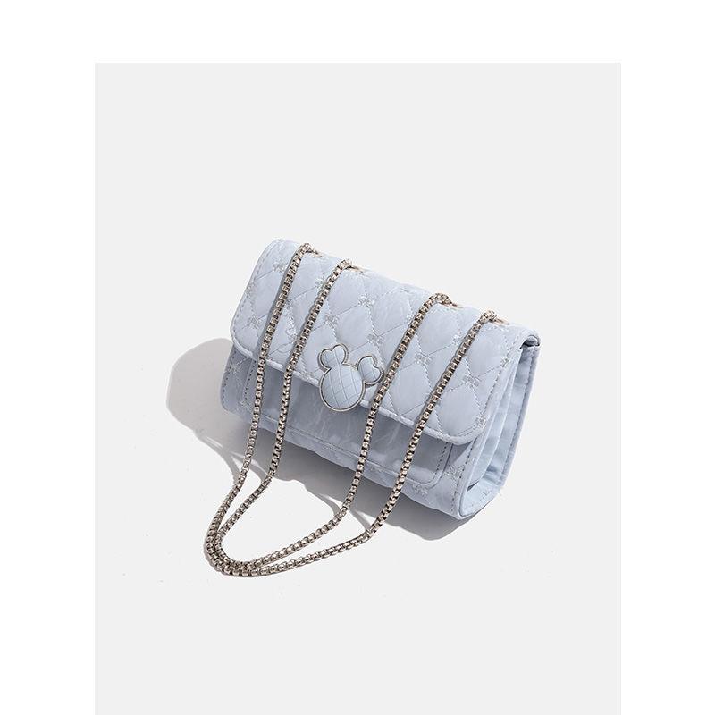A Stylish and Versatile Single-shoulder Crossbody Bag with A Diamond-shaped Chain