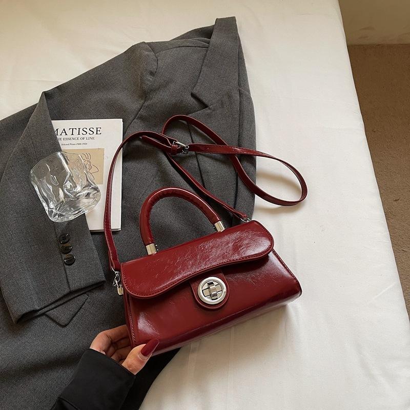 Premium Retro Small Bag Women's New Spring and Summer Versatile Messenger Bag Portable Small Square Bag